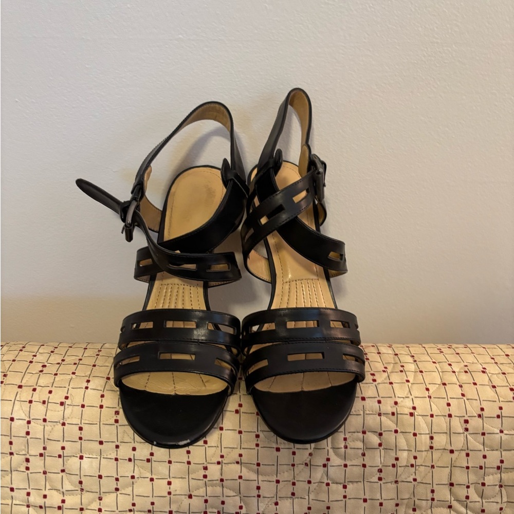 Easy Spirit Black Strappy Sandals